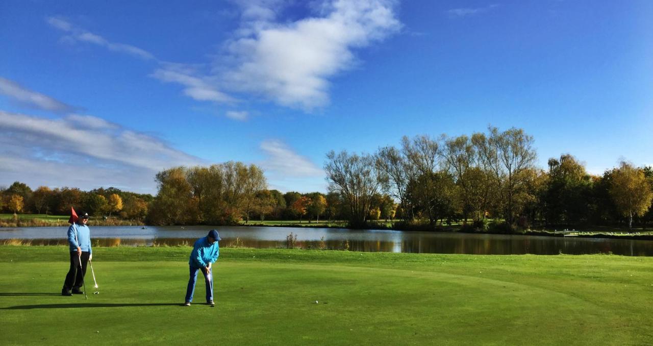 Отель Calderfields Golf & Country Club Уолсолл Экстерьер фото